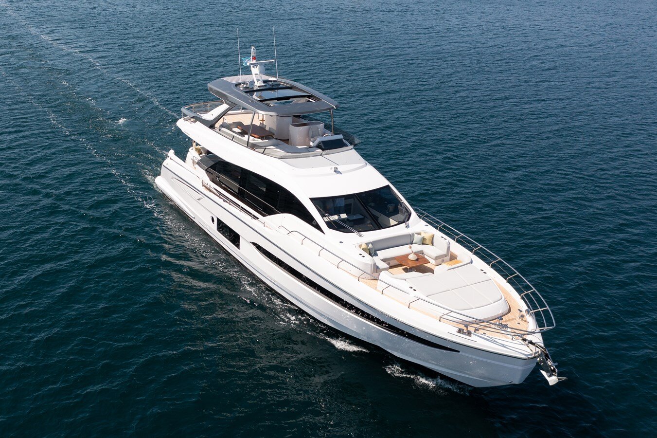 2021-azimut-yachts-78-6ccf81