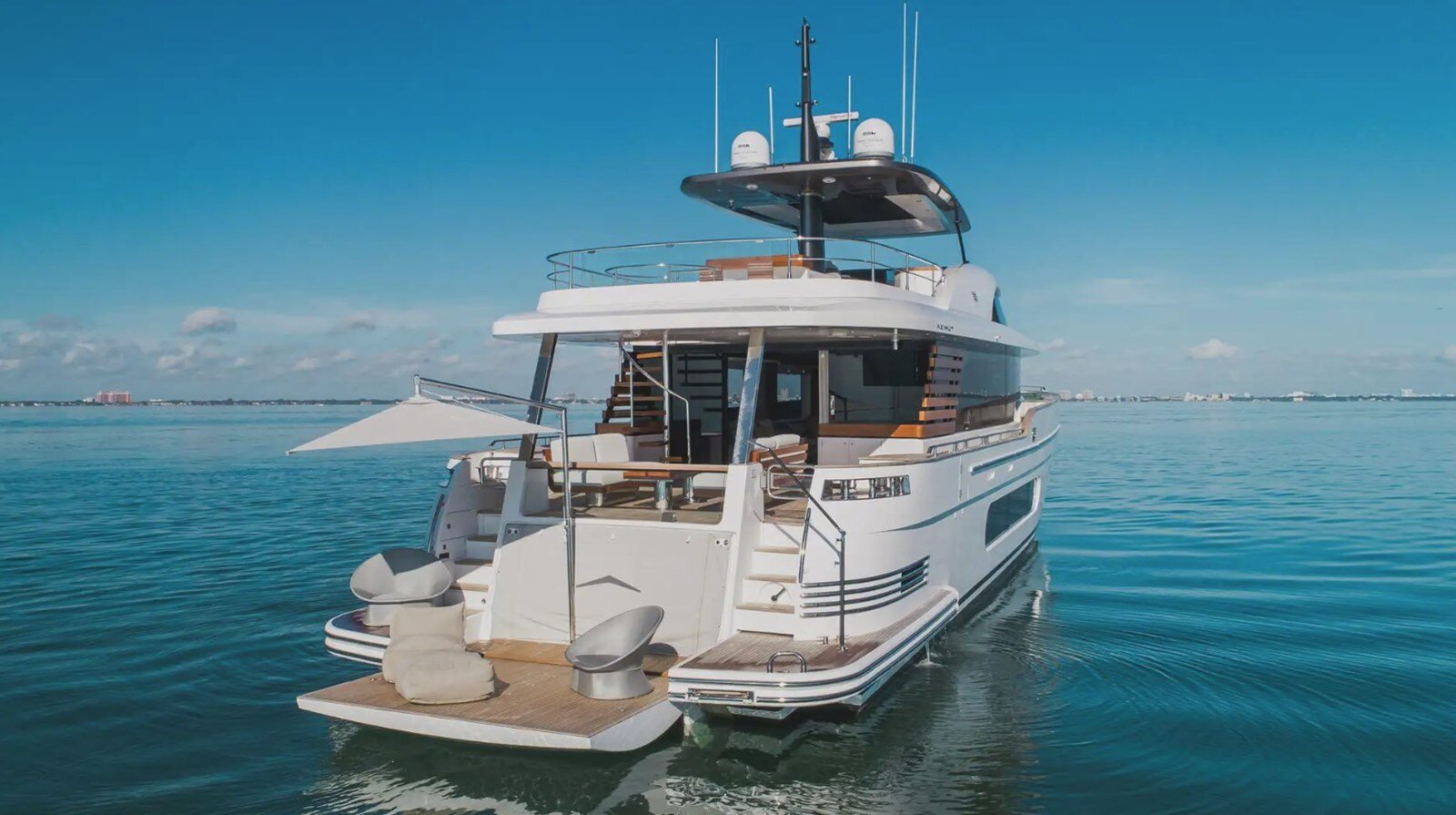 2021 AZIMUT YACHTS 82'