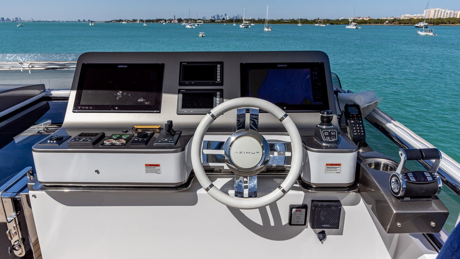 2021-azimut-yachts-88-2f7c2a