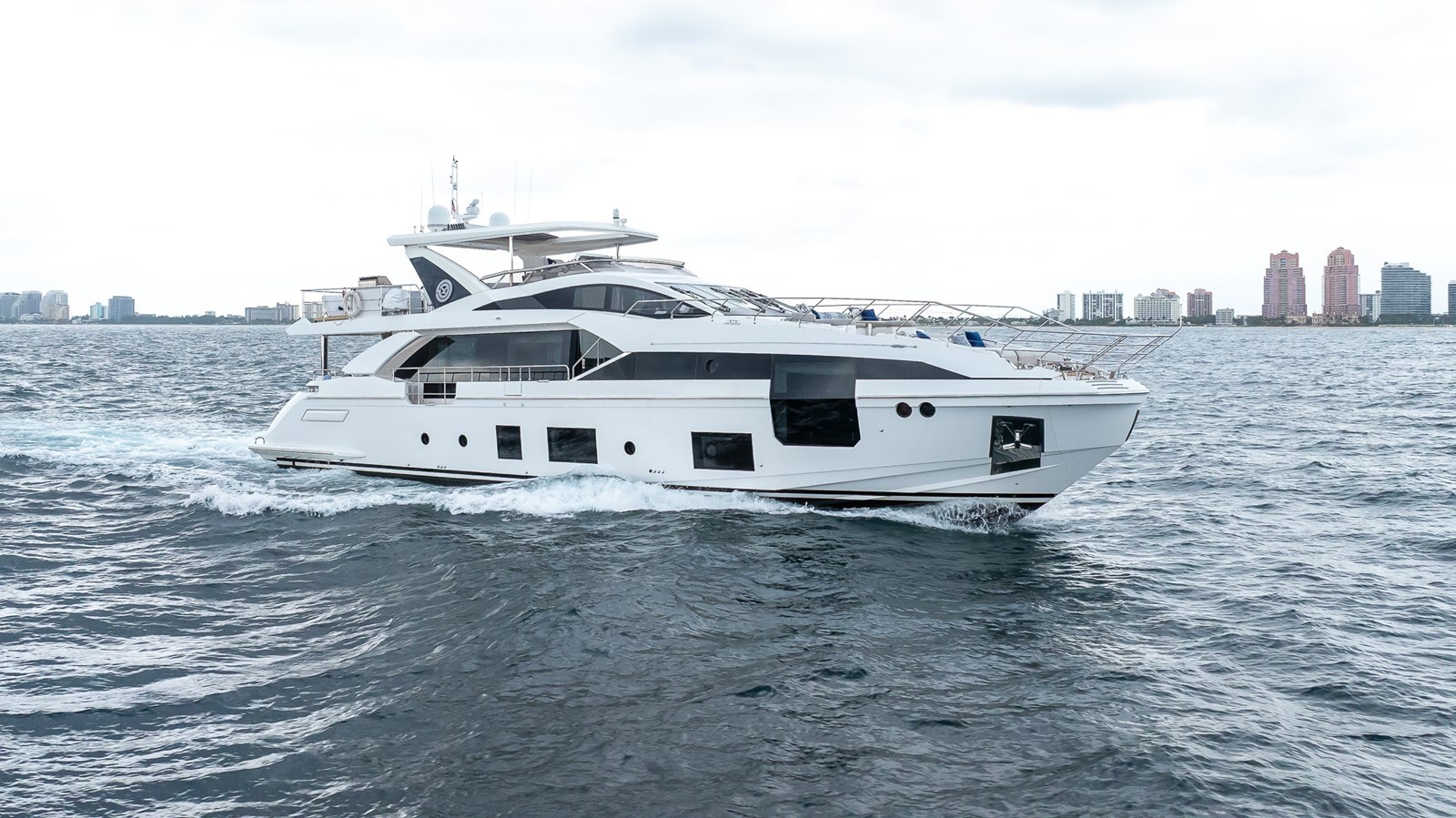 2021-azimut-yachts-88-8165ad