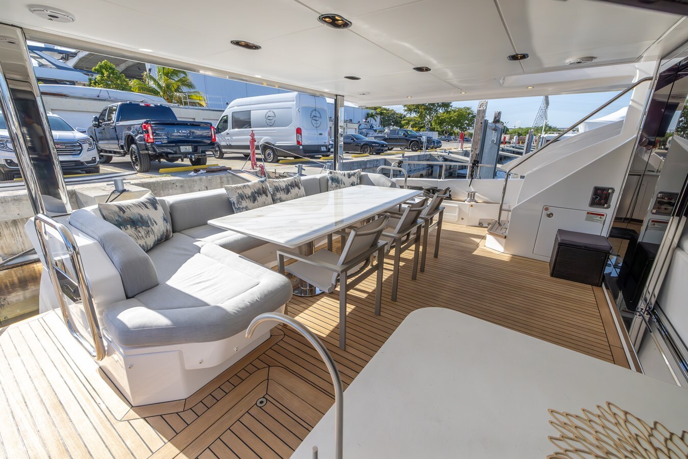 2021-azimut-yachts-88-8165ad