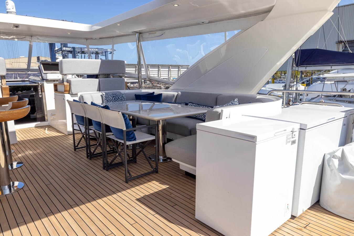 2021-azimut-yachts-88-8165ad