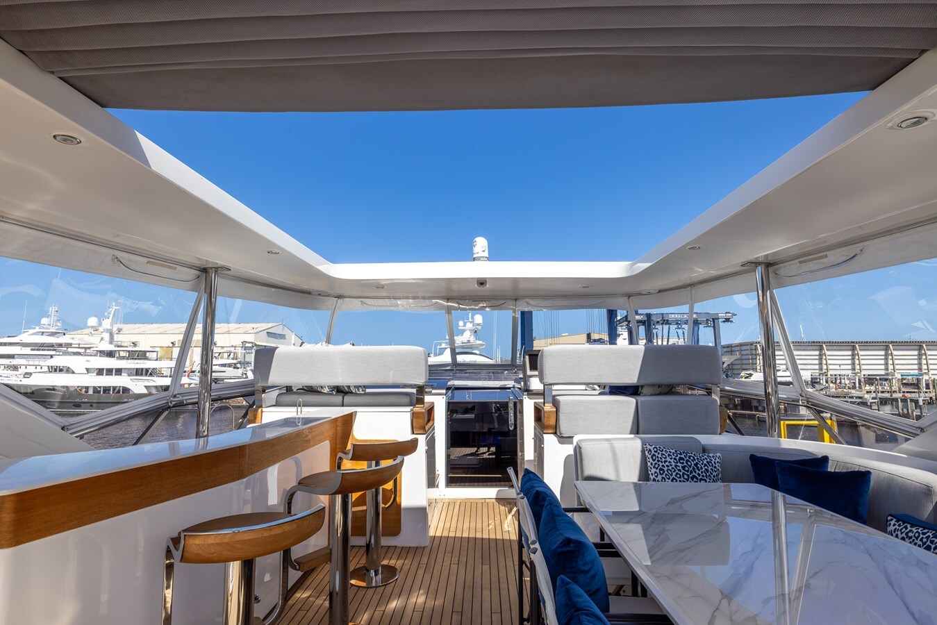 2021-azimut-yachts-88-8165ad