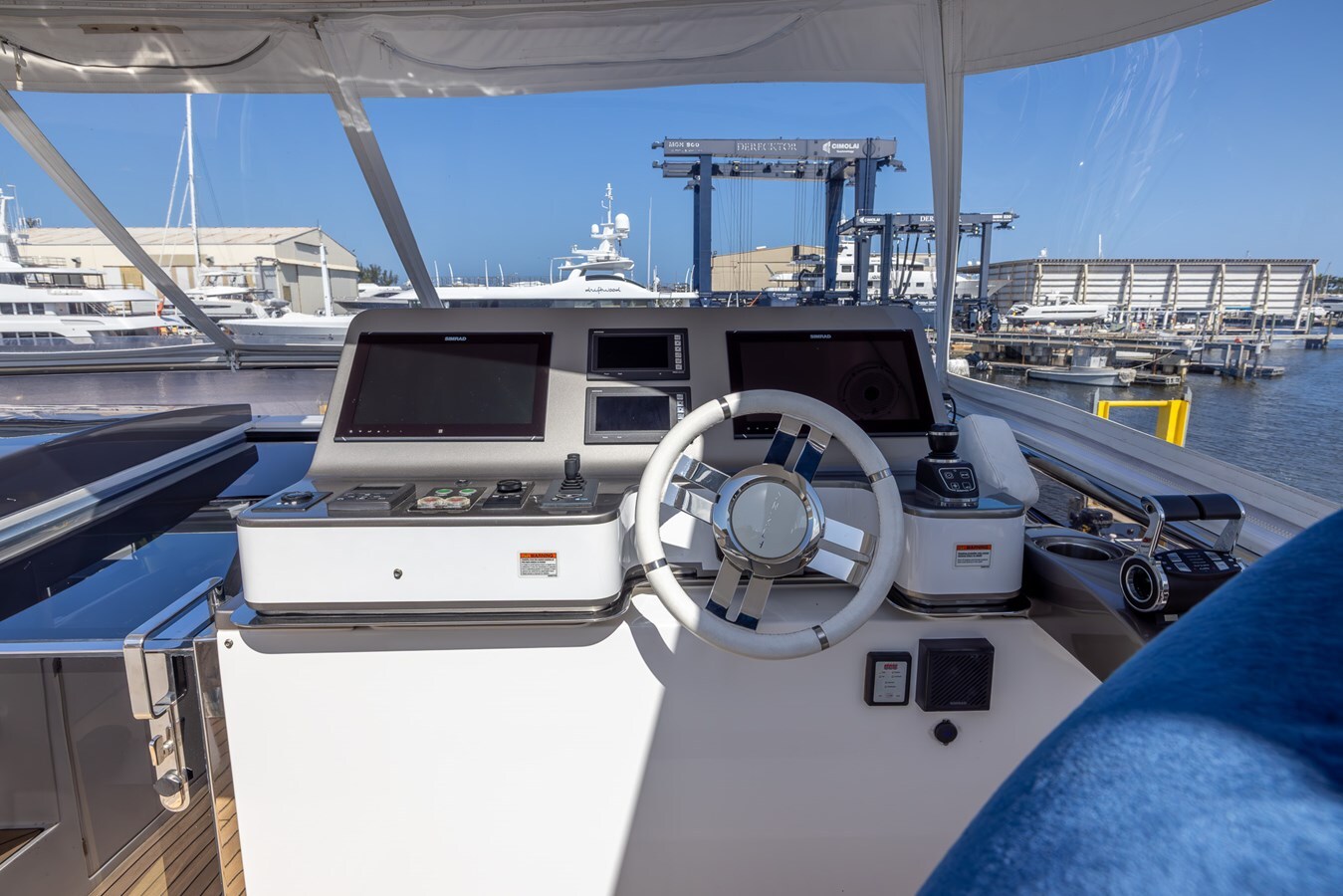 2021-azimut-yachts-88-8165ad