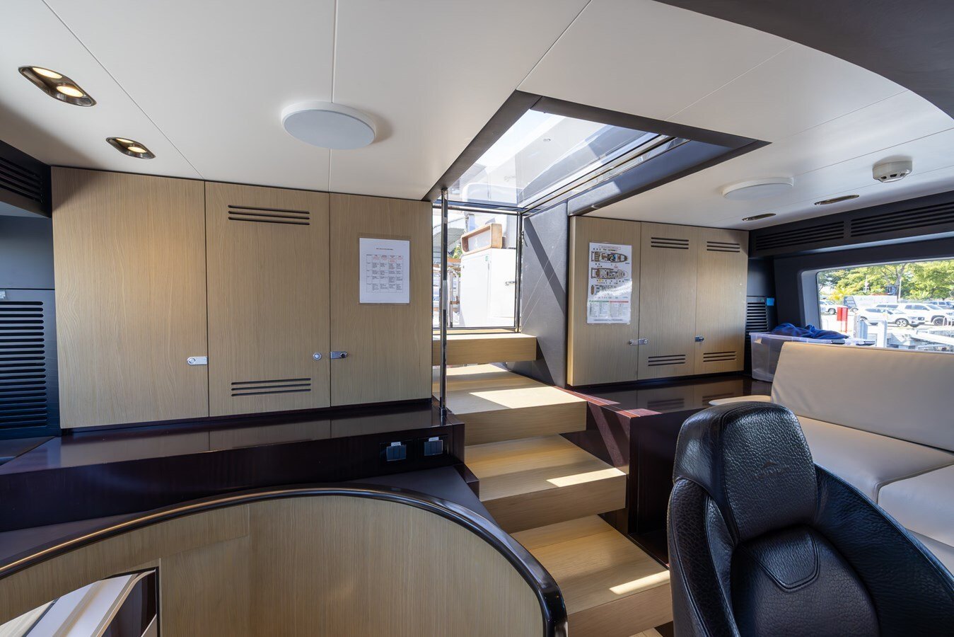 2021-azimut-yachts-88-8165ad