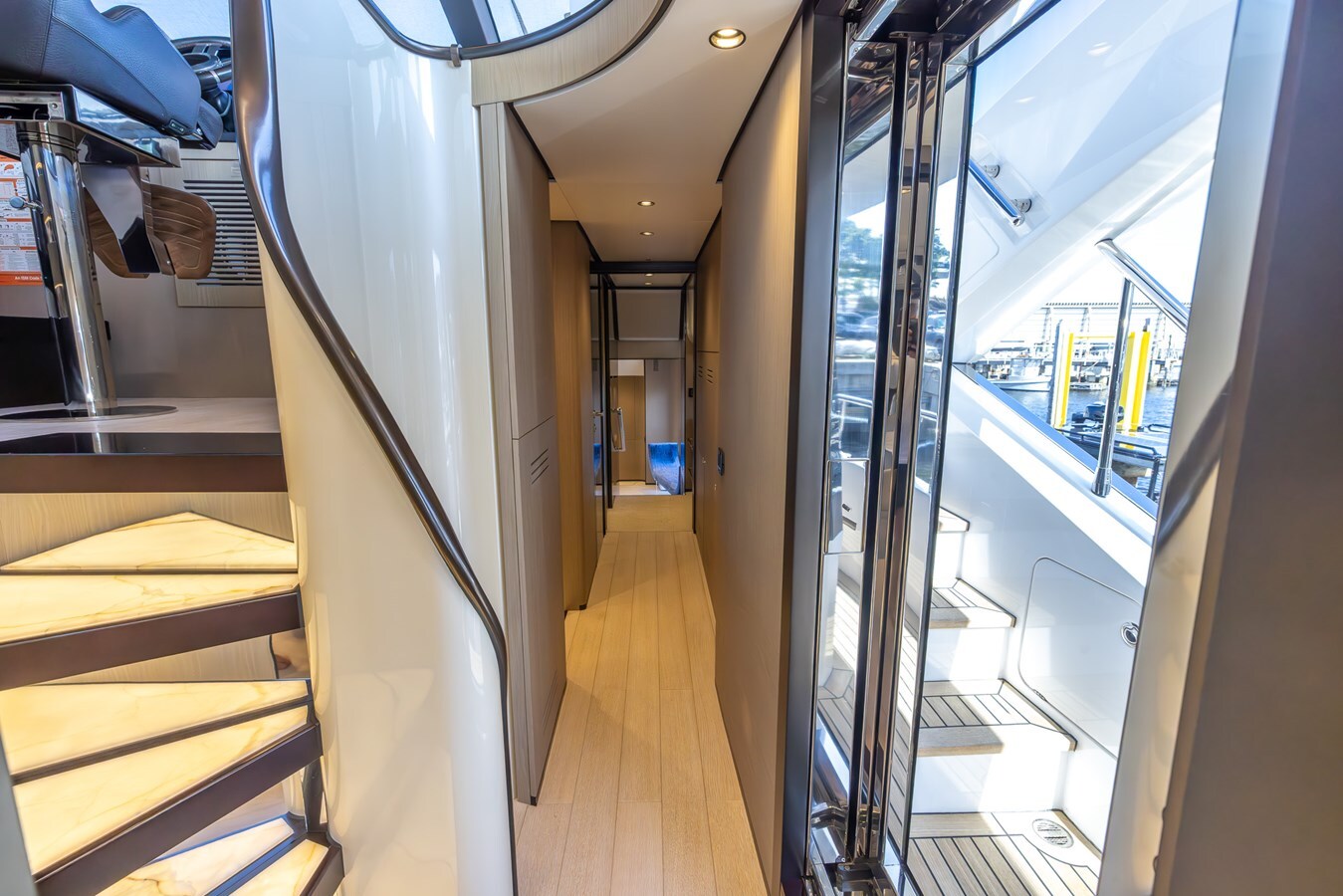 2021-azimut-yachts-88-8165ad