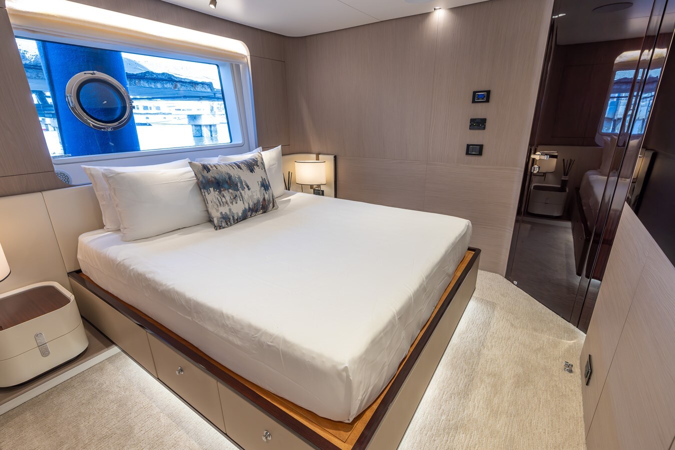 2021-azimut-yachts-88-8165ad