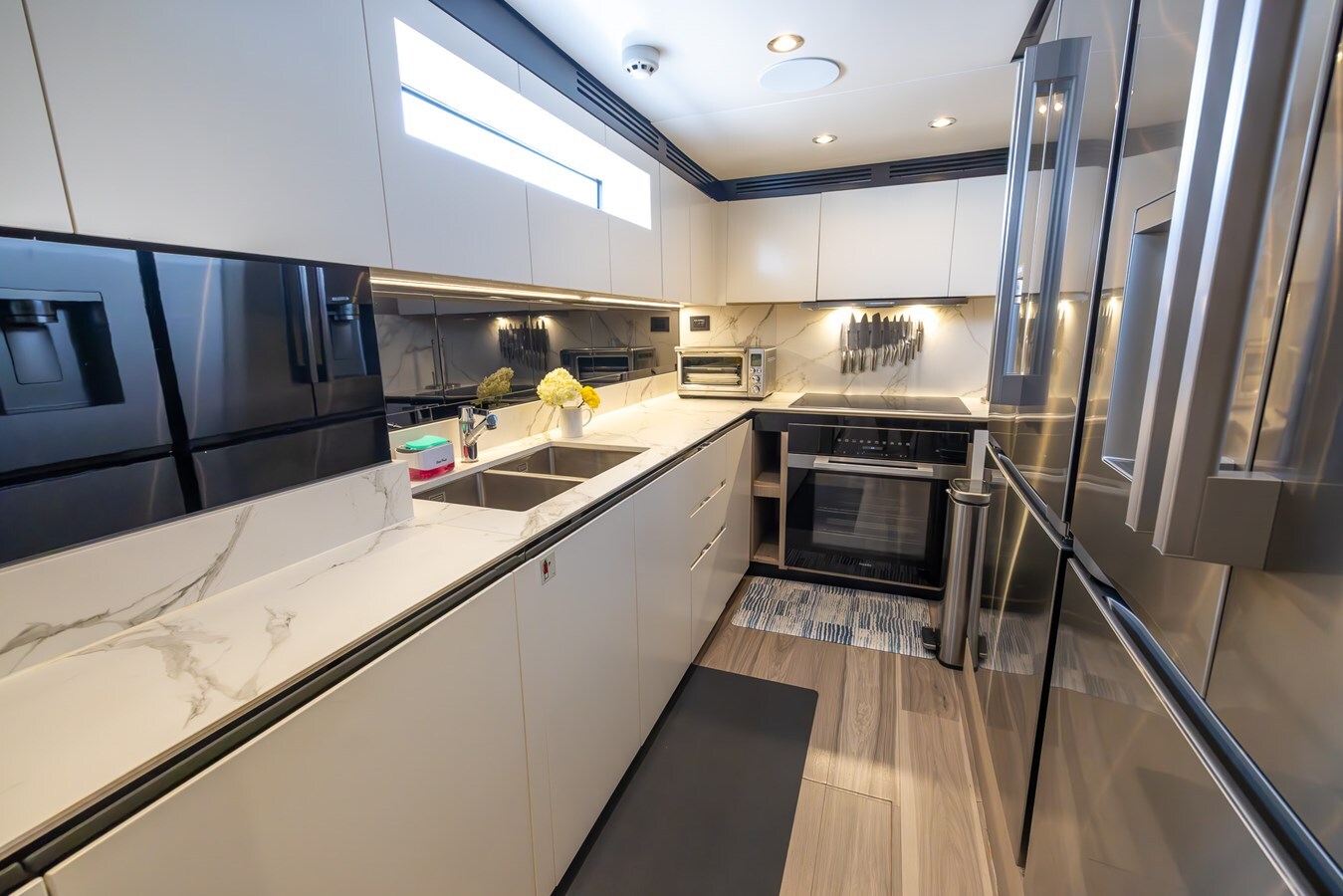 2021-azimut-yachts-88-8165ad