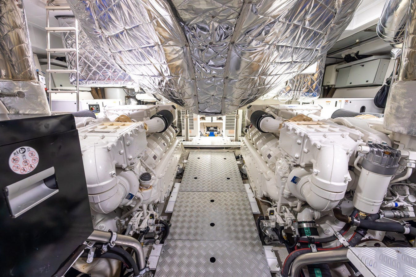 2021-azimut-yachts-88-8165ad