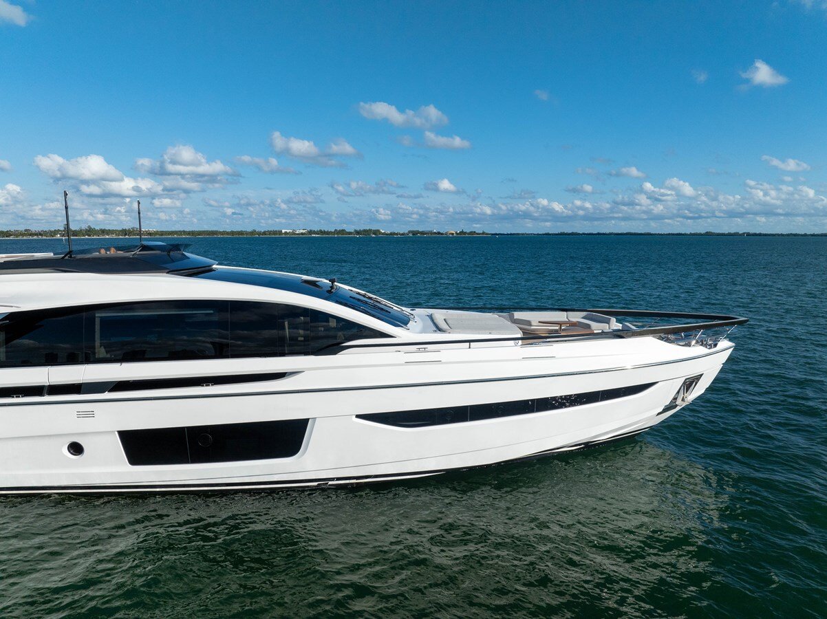 2021-azimut-yachts-94-7b064b