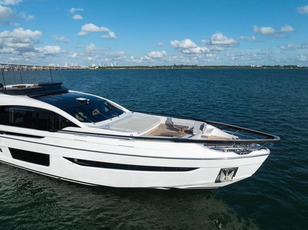 2021-azimut-yachts-94-7b064b