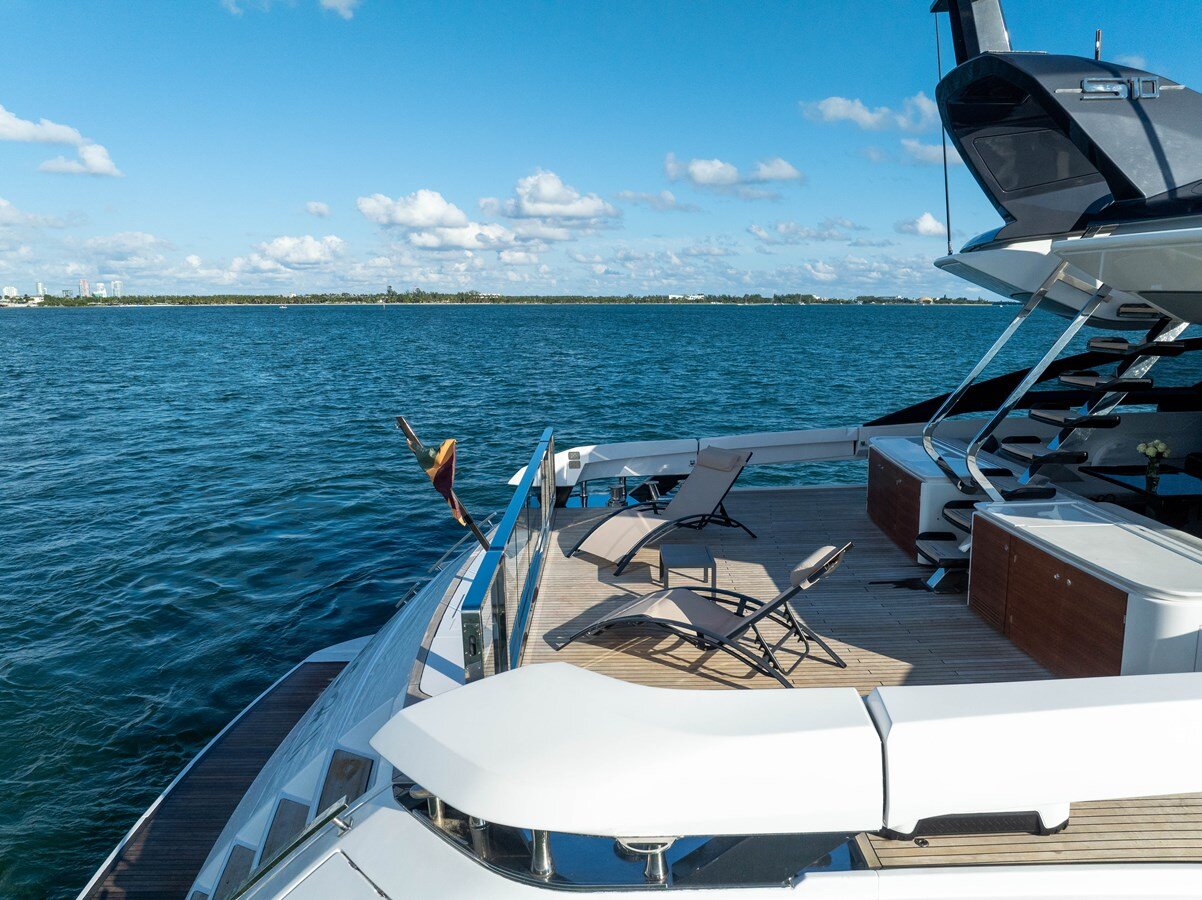 2021-azimut-yachts-94-7b064b