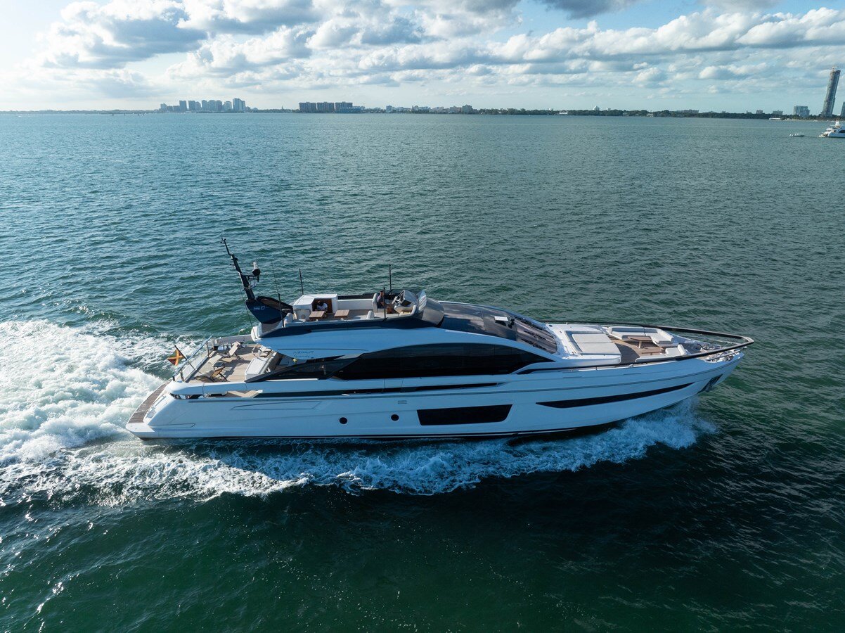 2021-azimut-yachts-94-7b064b