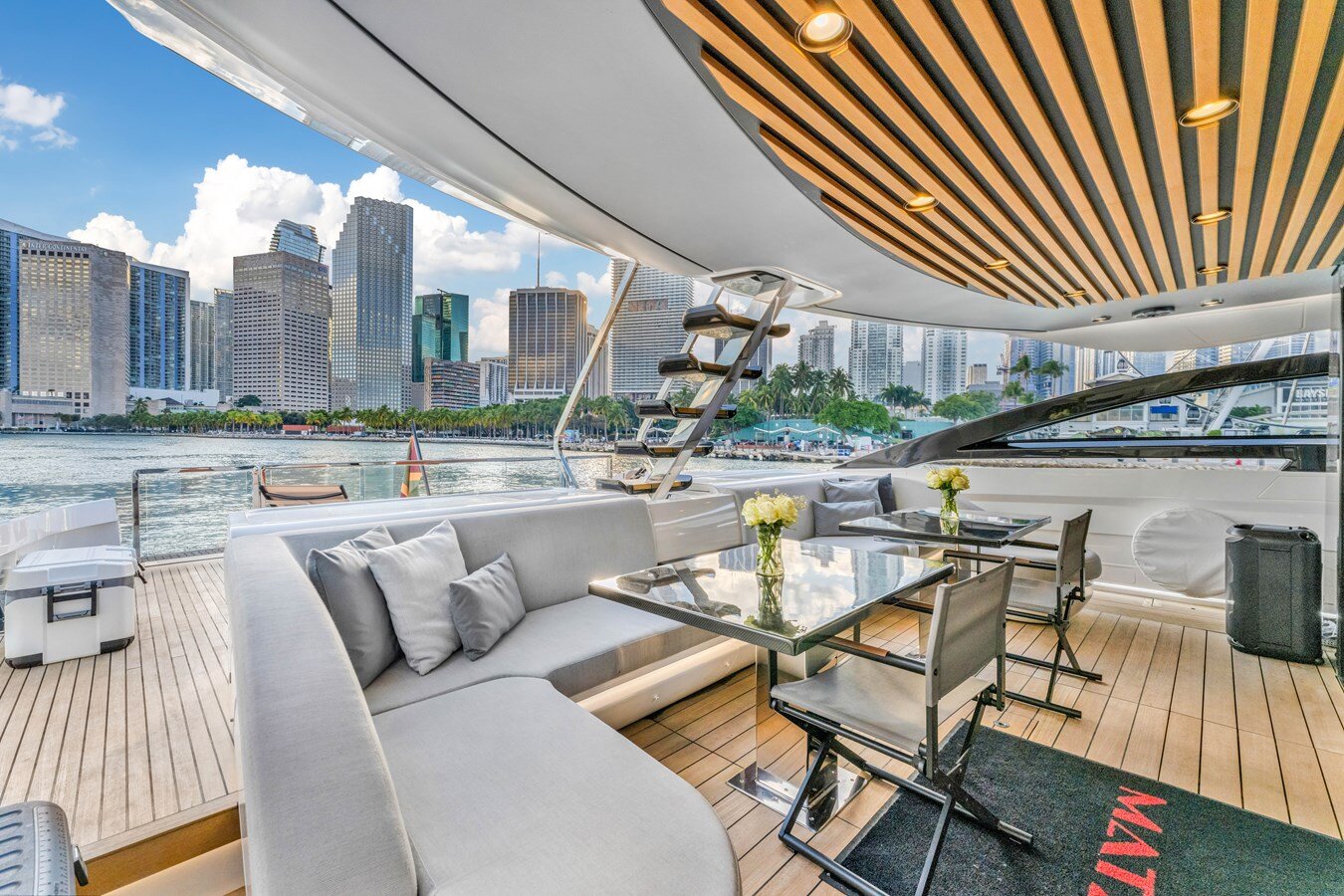 2021-azimut-yachts-94-7b064b