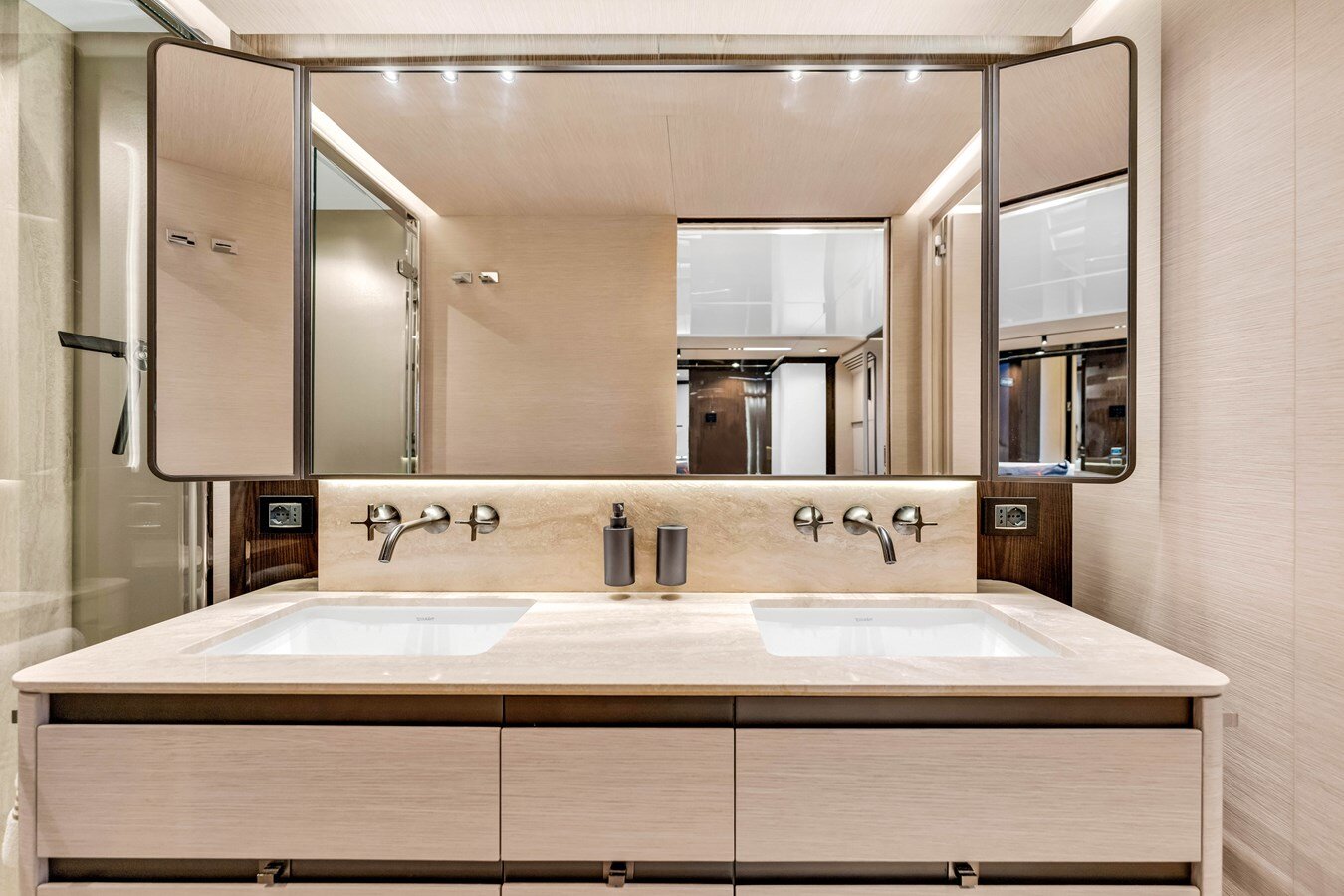 2021-azimut-yachts-94-7b064b