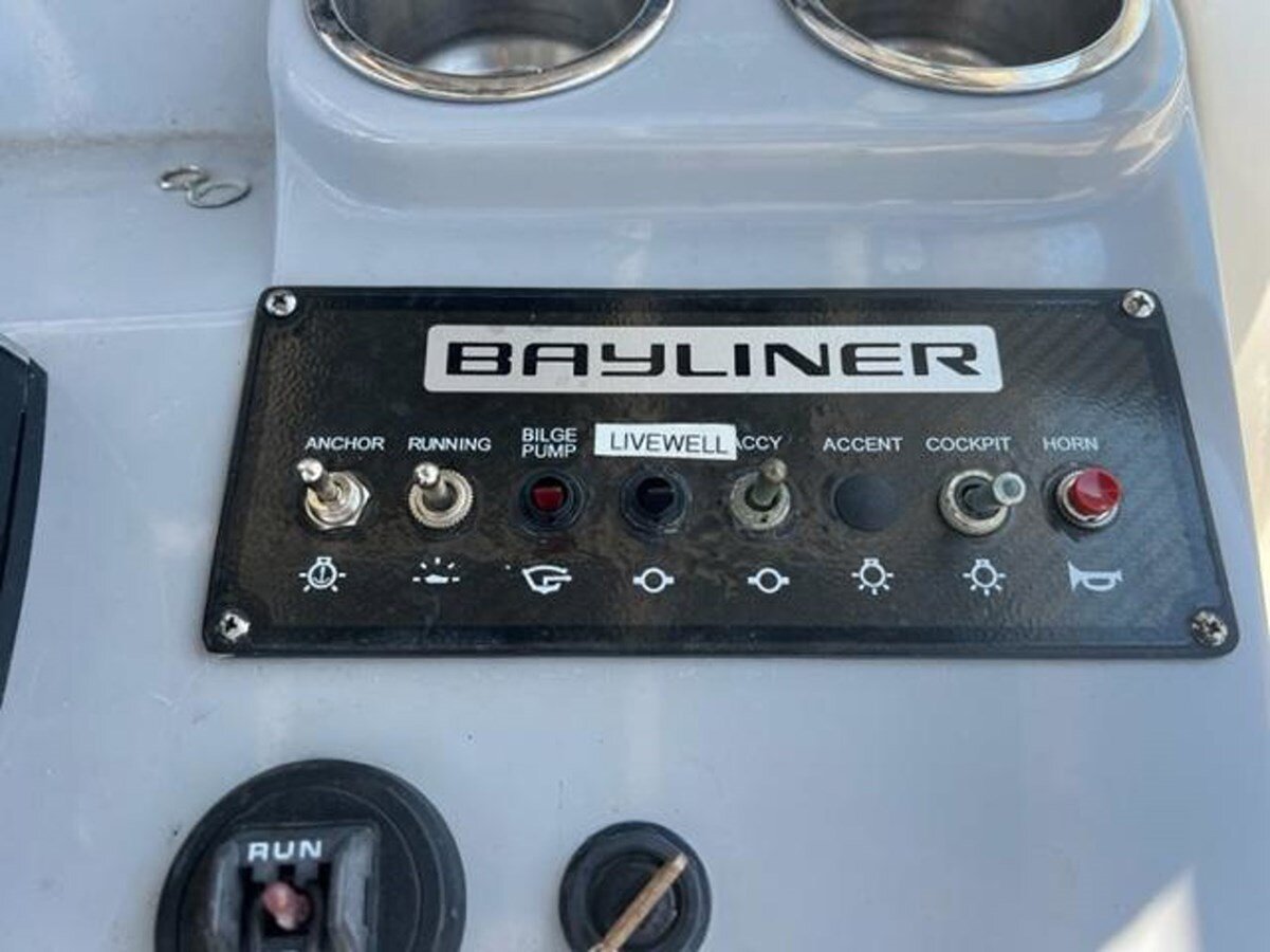 2021-bayliner-22-7-8fc982