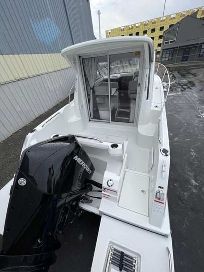 2021-beneteau-24-6-b4e9d5