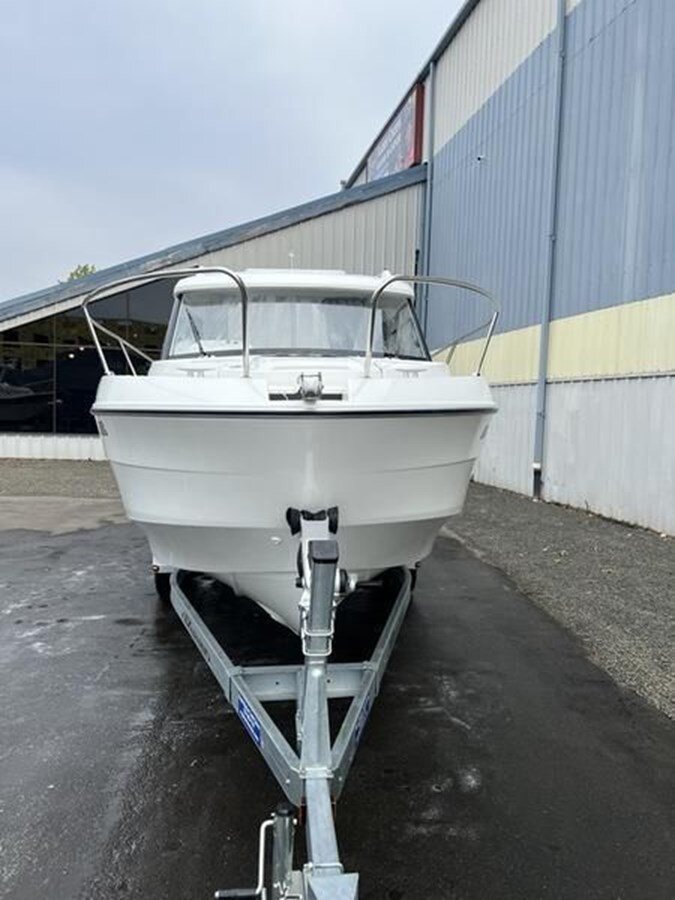 2021-beneteau-24-6-b4e9d5