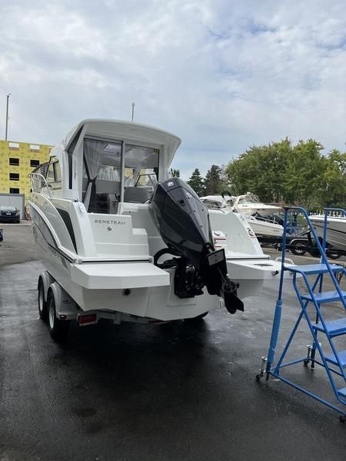 2021-beneteau-24-6-b4e9d5