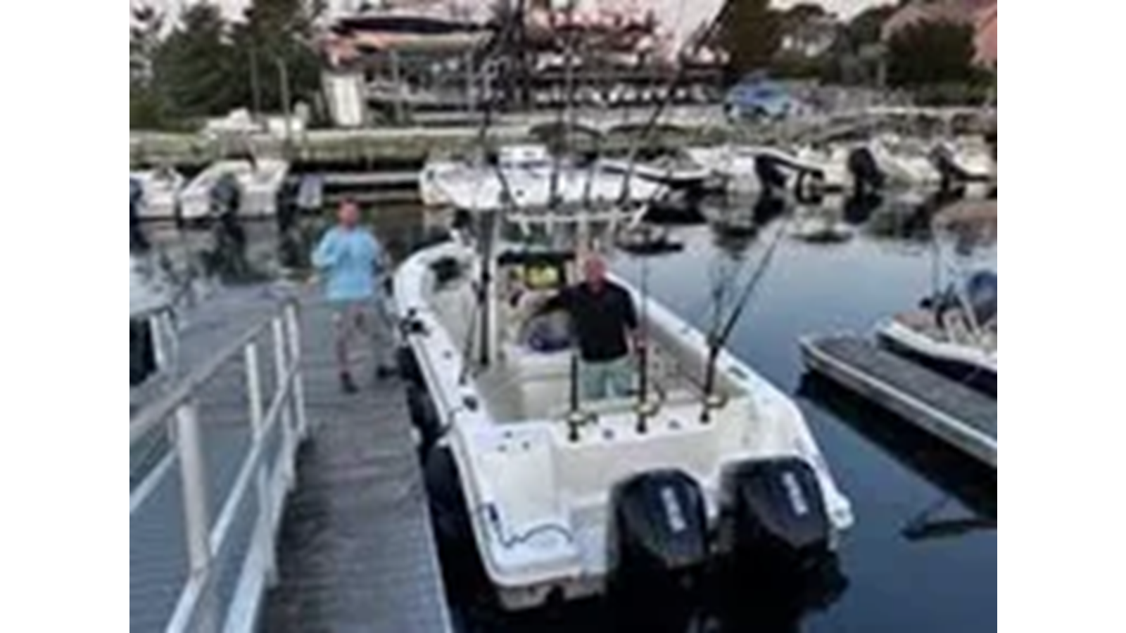 2021-boston-whaler-25-0ab68b