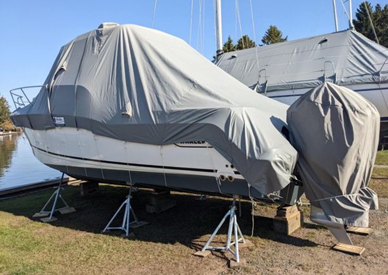 2021-boston-whaler-27-10-3cf955