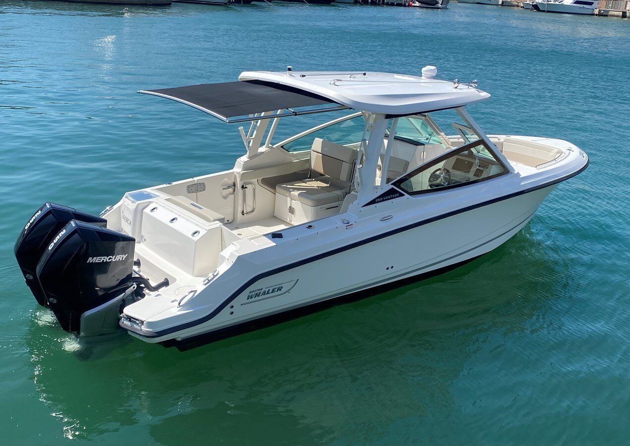 2021-boston-whaler-28-588b4f