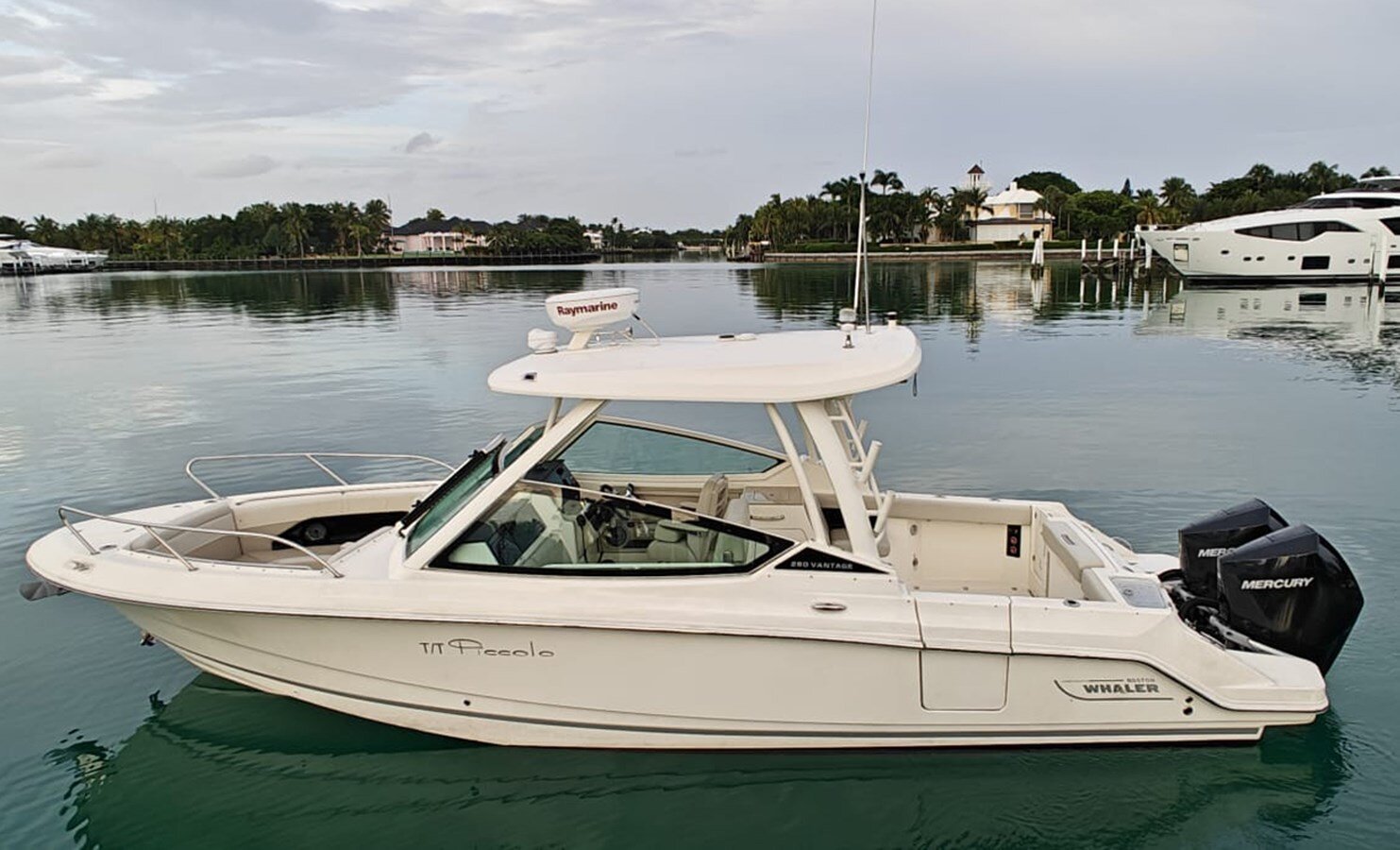 2021-boston-whaler-28-9ddb9a