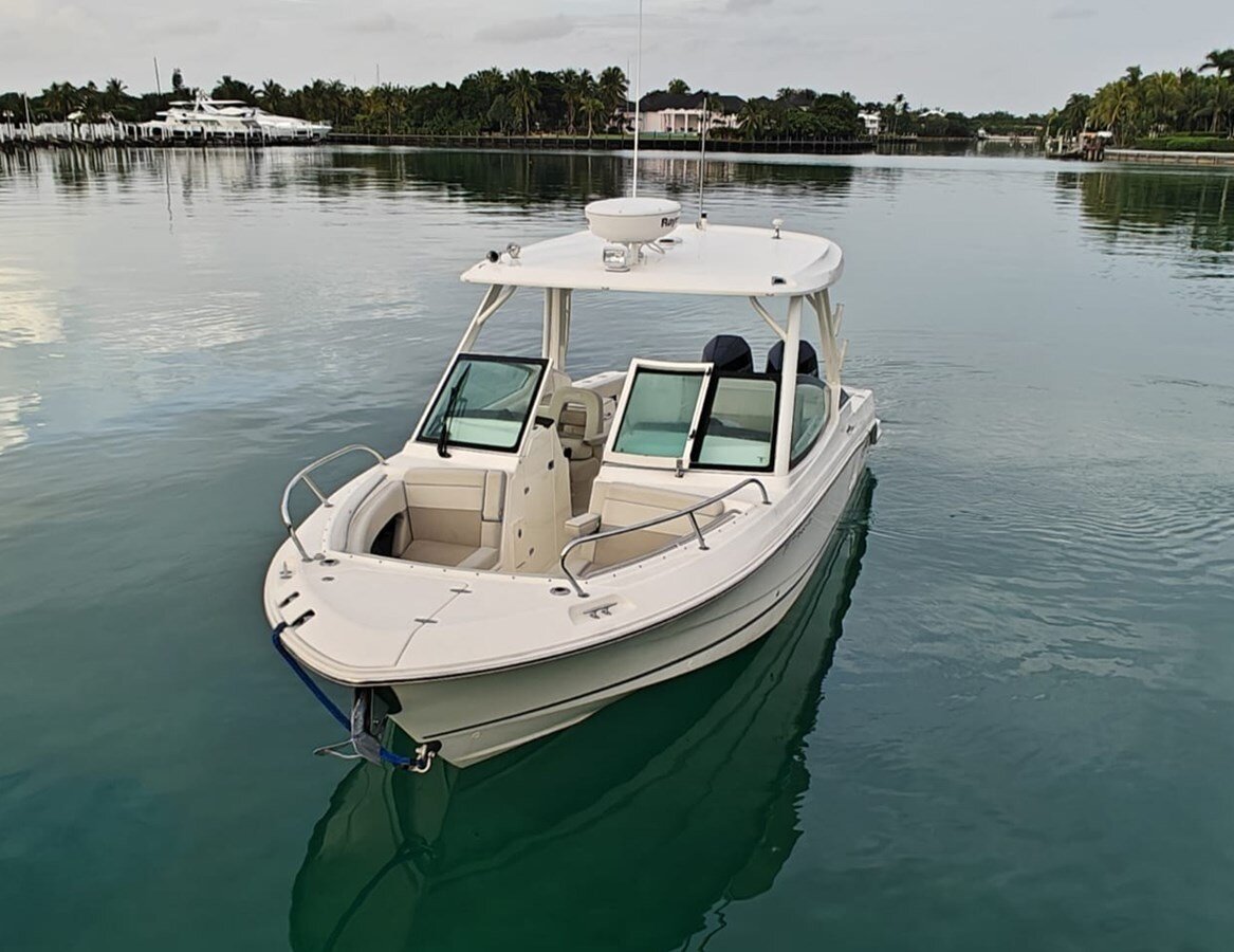 2021-boston-whaler-28-9ddb9a