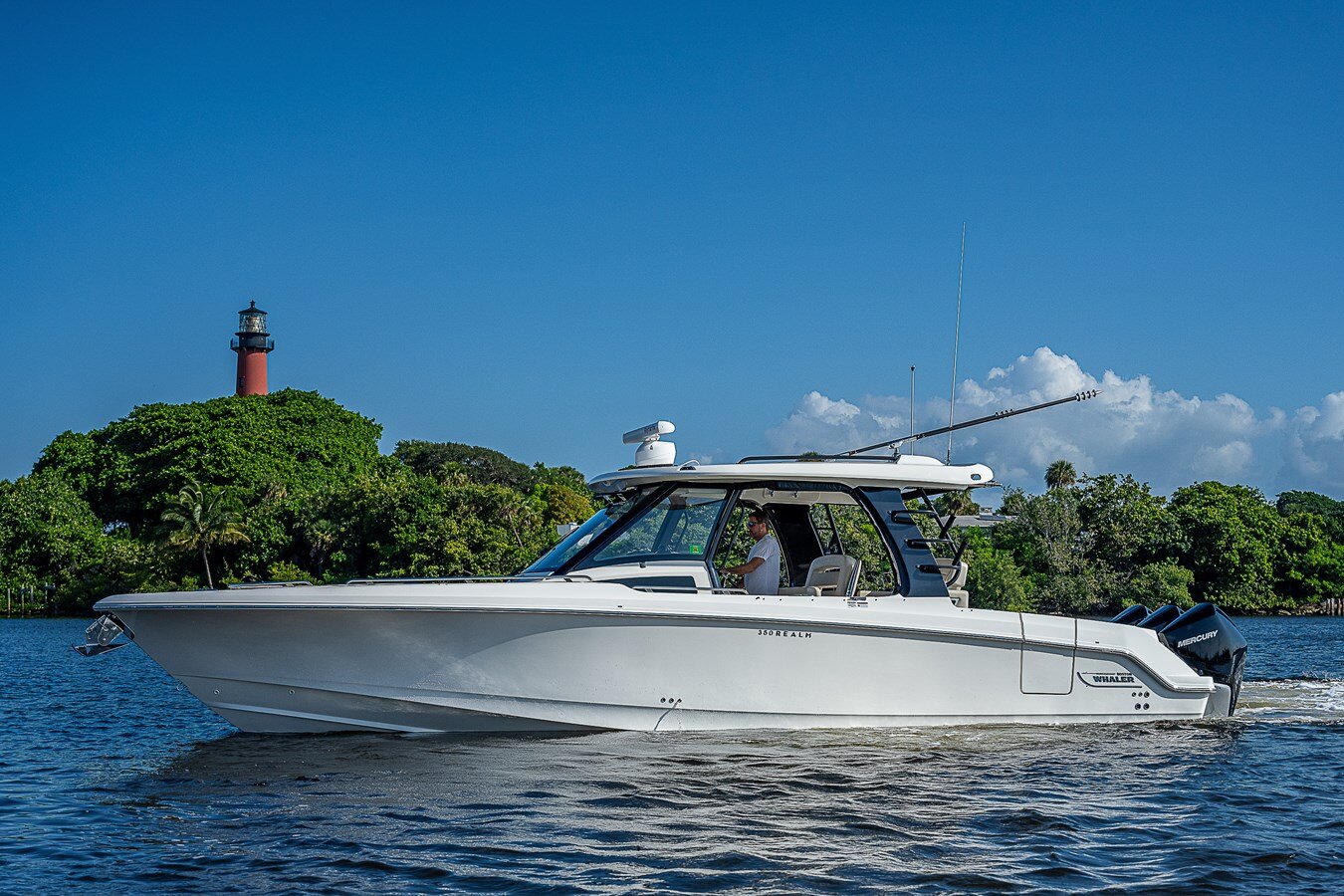 2021-boston-whaler-35-6-c5490e