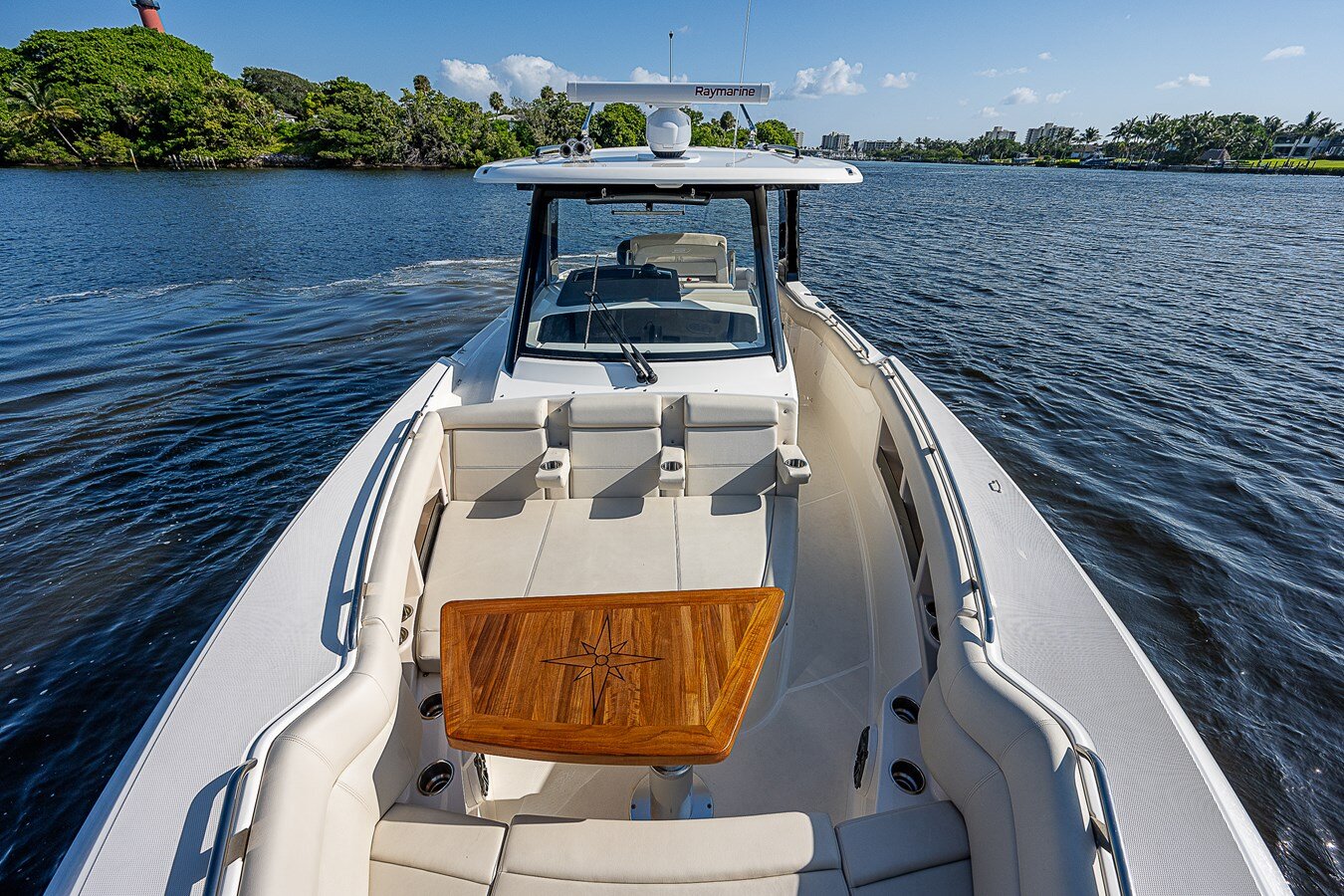 2021-boston-whaler-35-6-c5490e