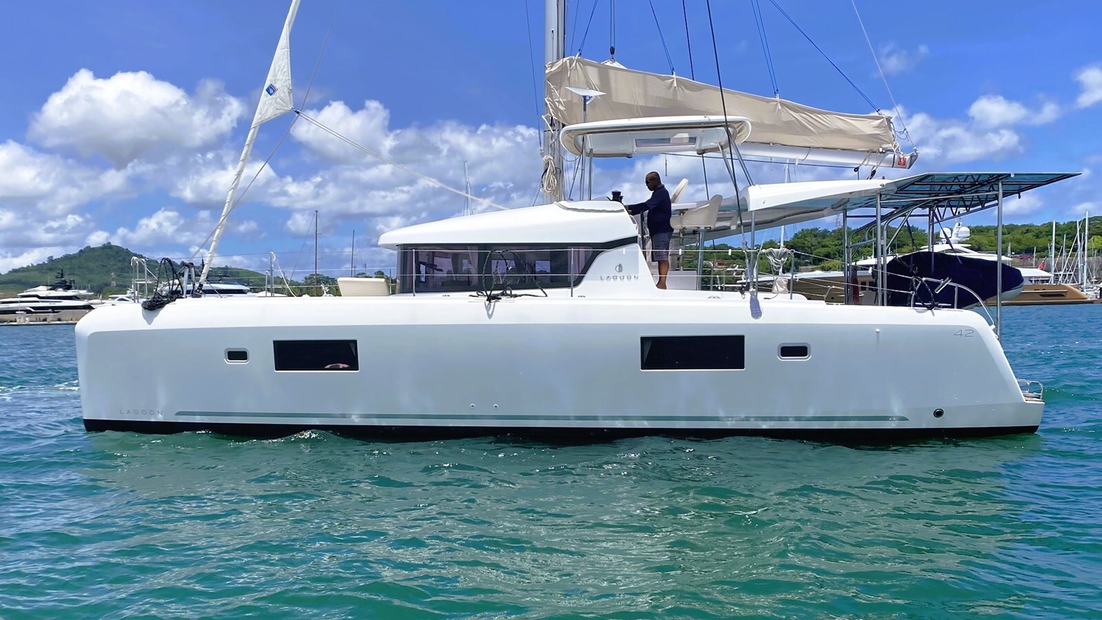 2021-cnb-yachts-42-cd4729