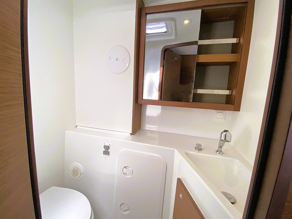 2021-cnb-yachts-42-cd4729