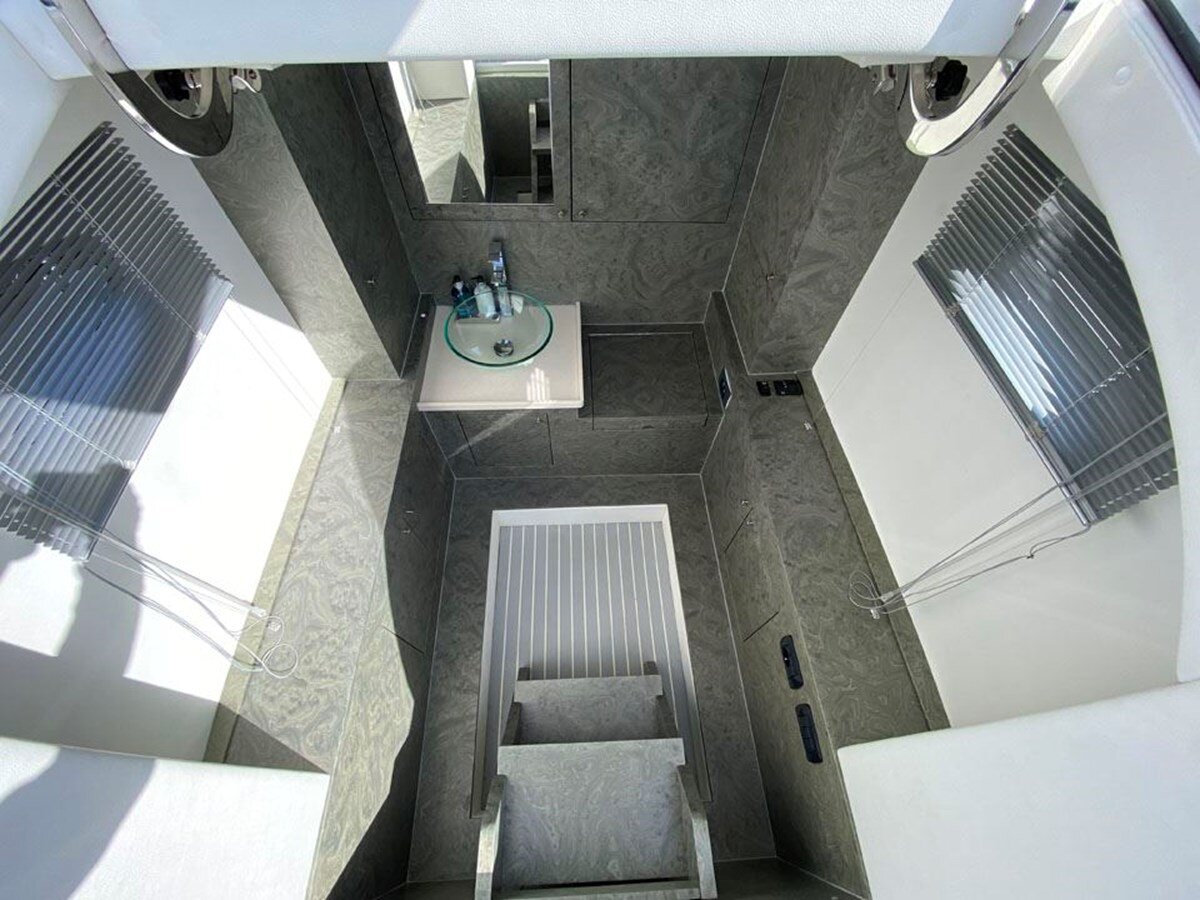 2021-comitti-32-6-c3e3c1