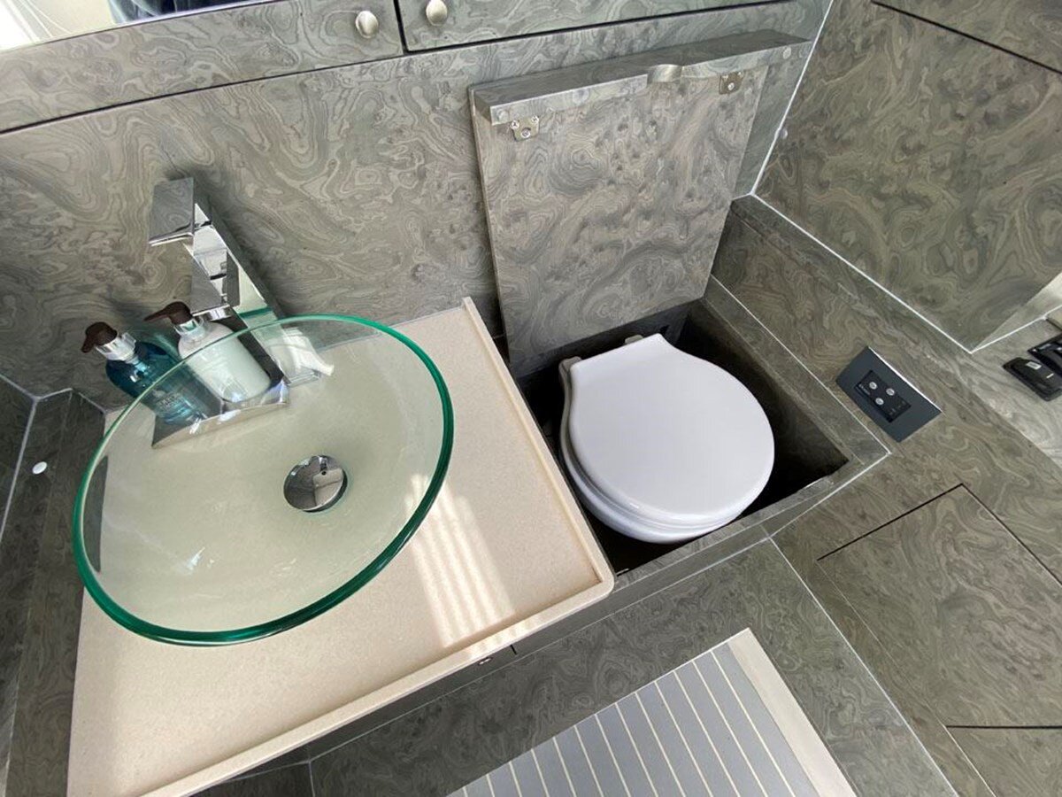 2021-comitti-32-6-c3e3c1