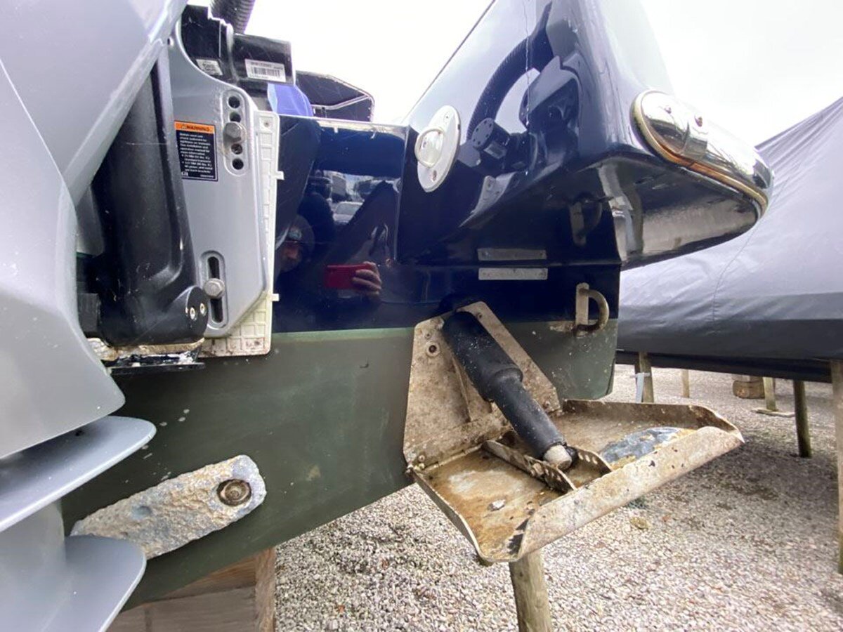 2021-comitti-32-6-c3e3c1