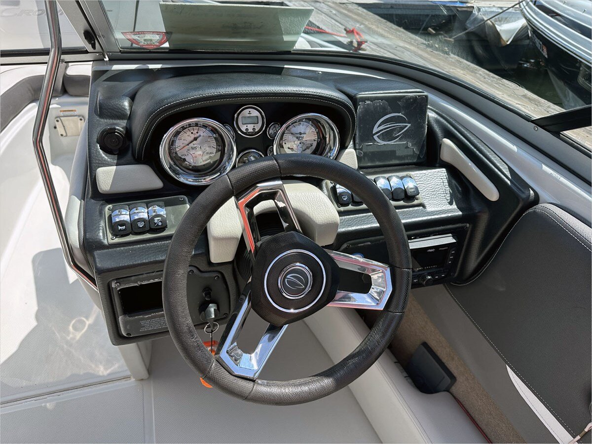 2021-crownline-22-1-4cc957