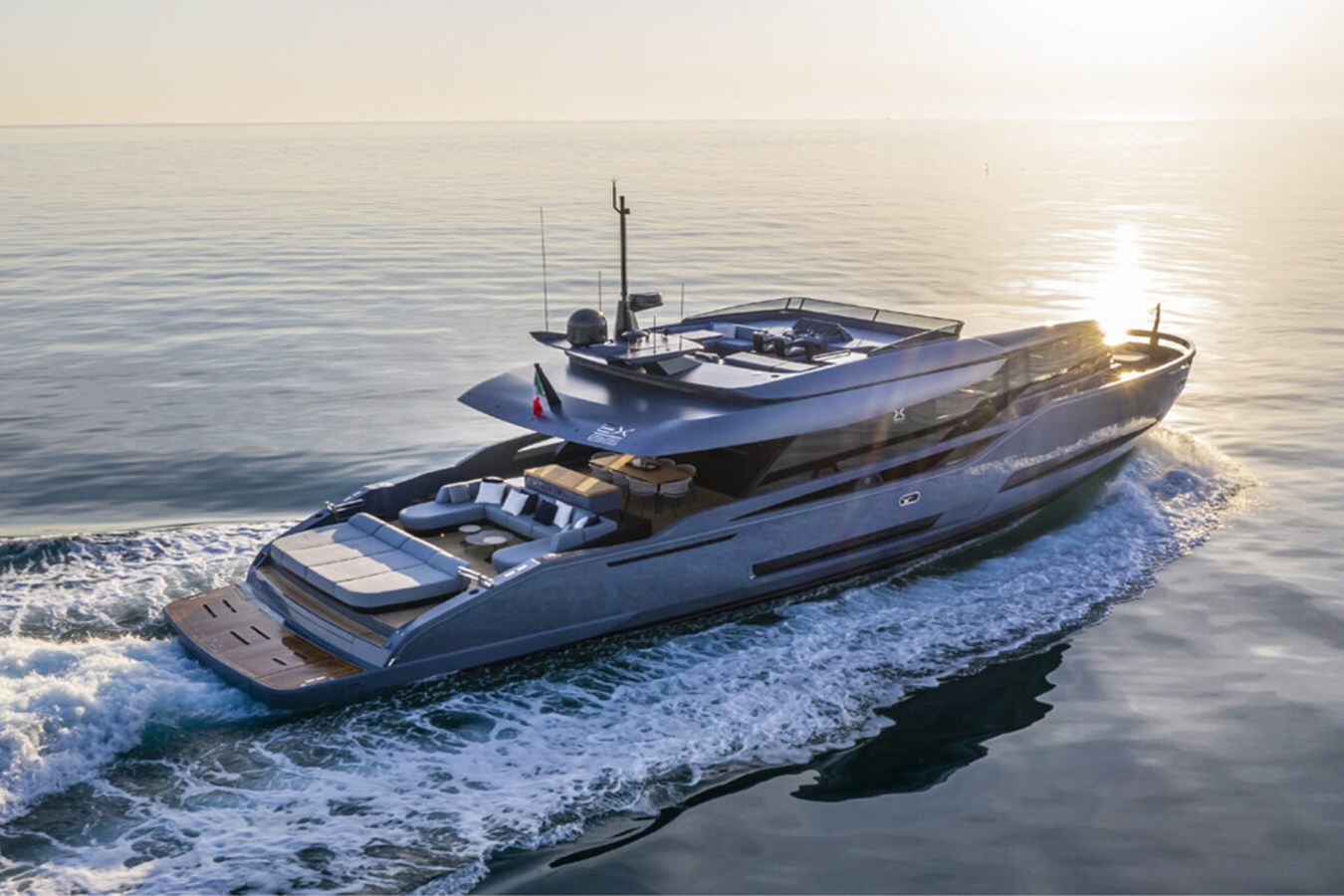 2021-extra-yachts-85-4-5f8829