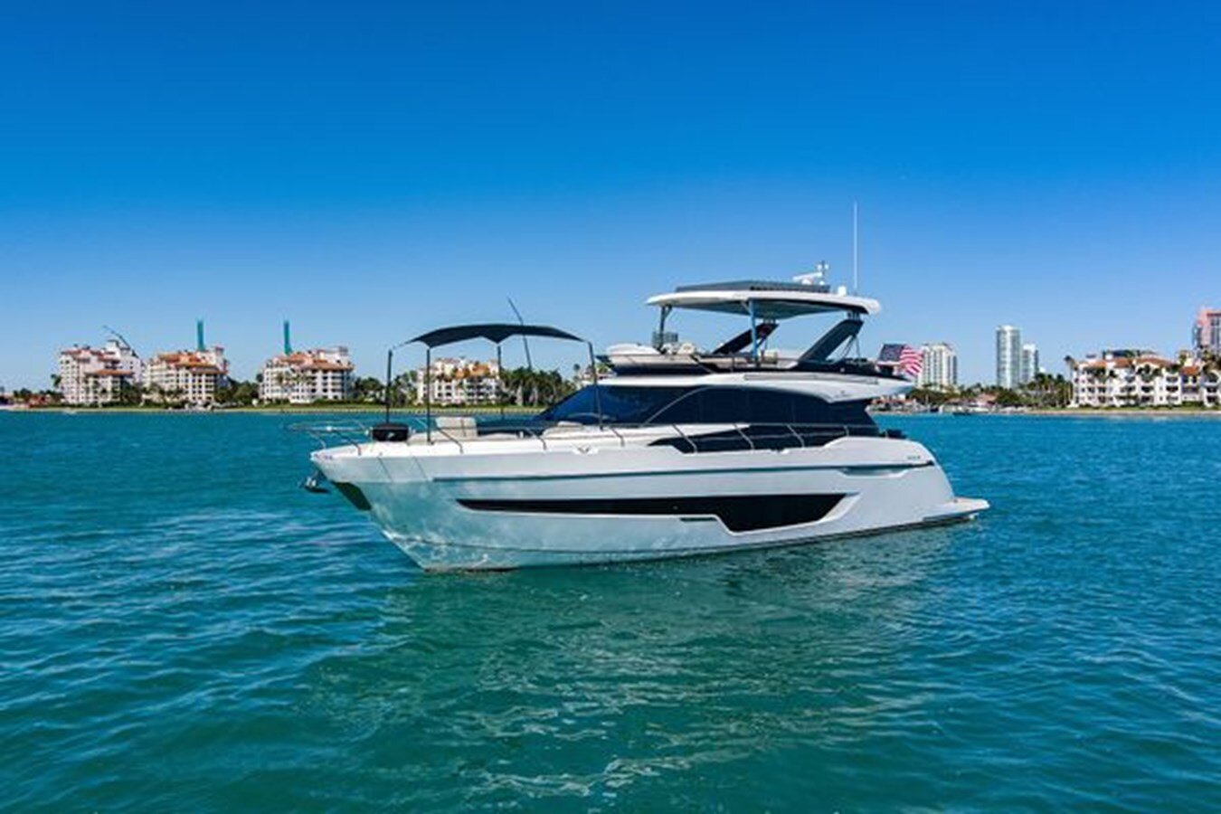 2021-fairline-68-2a6783