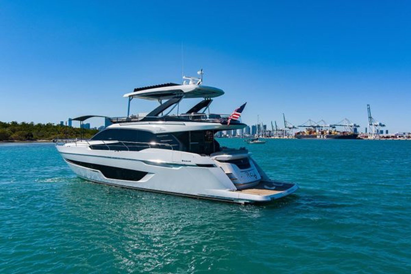 2021-fairline-68-2a6783