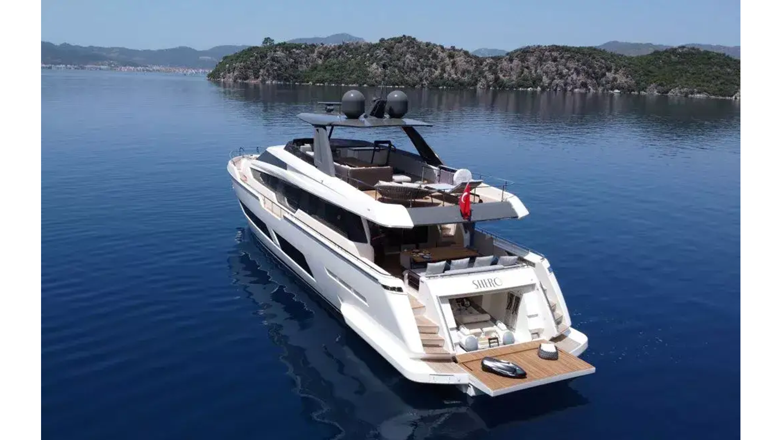 2021-ferretti-yachts-85-10-121316