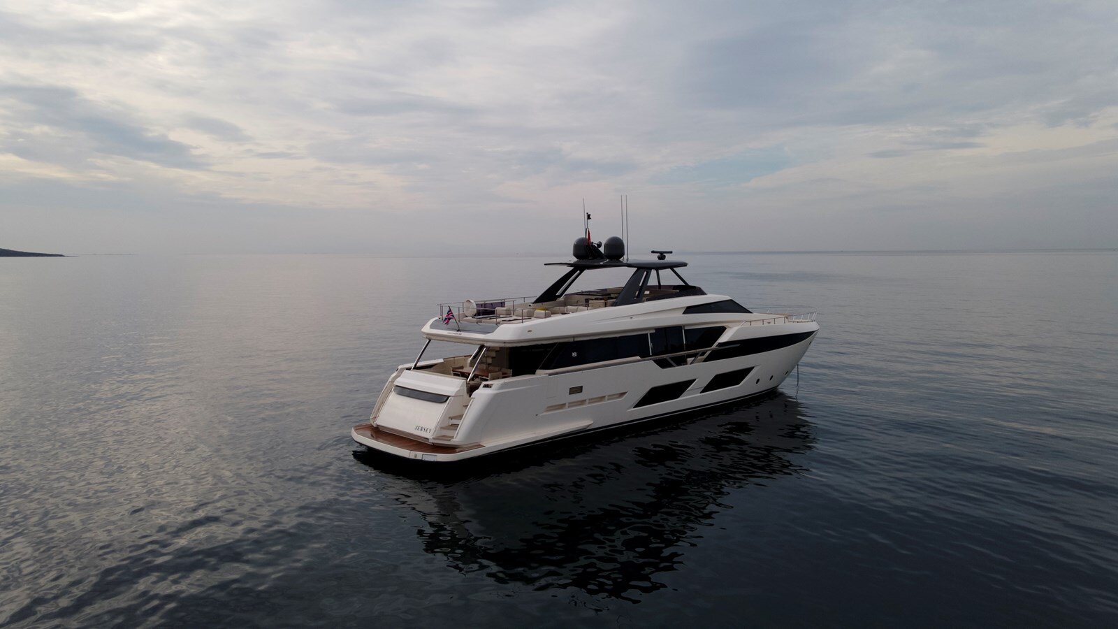 2021-ferretti-yachts-93-6-428e89