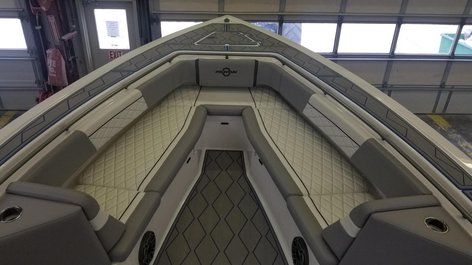 2021-fountain-38-7331f2