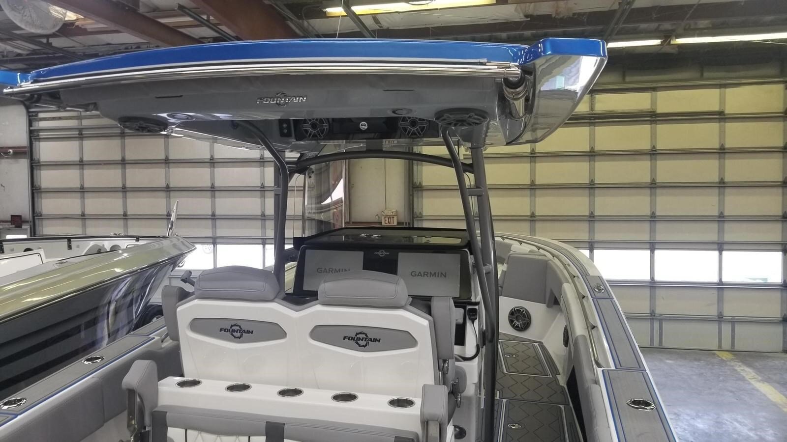 2021-fountain-38-7331f2