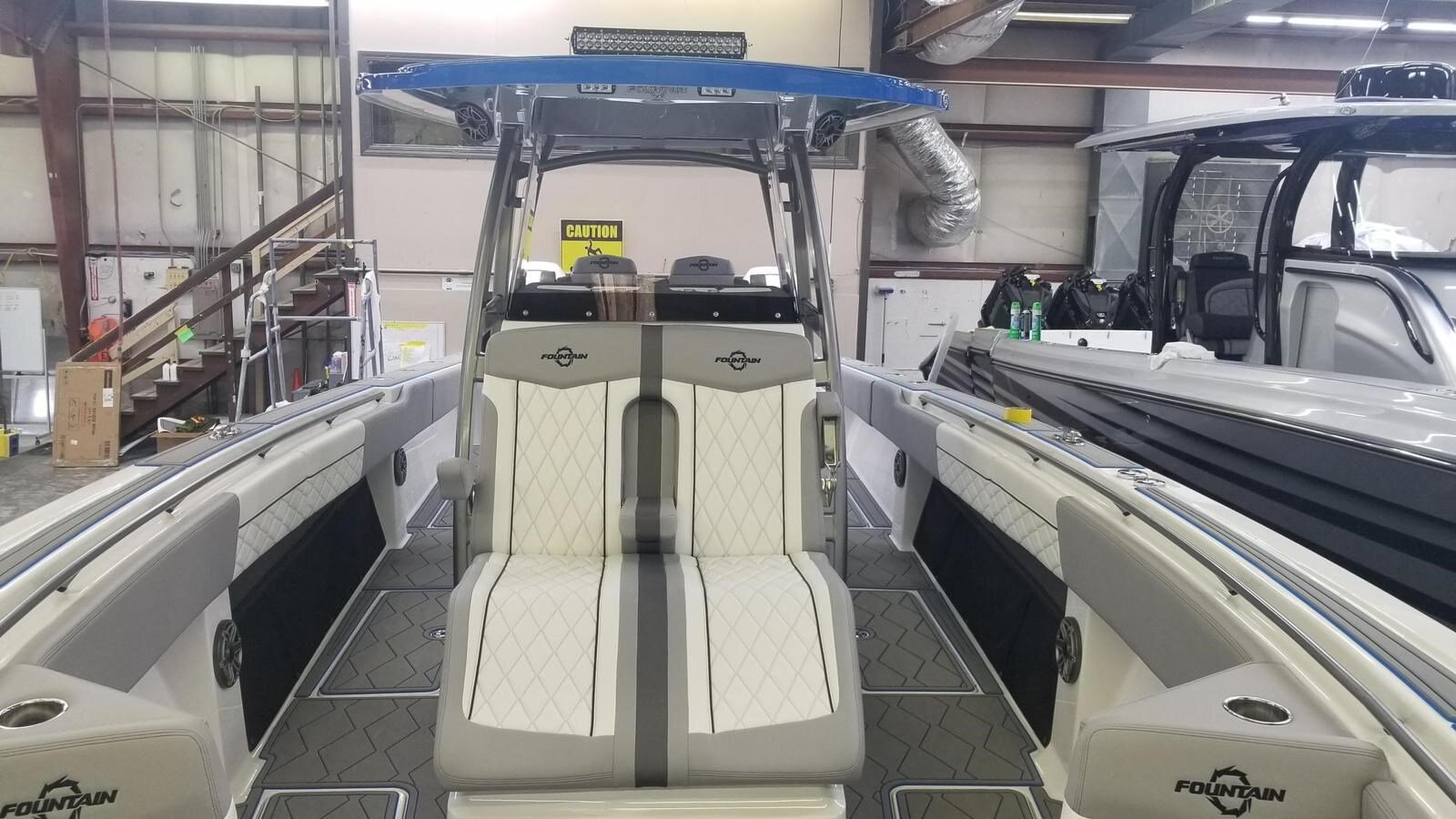 2021-fountain-38-7331f2