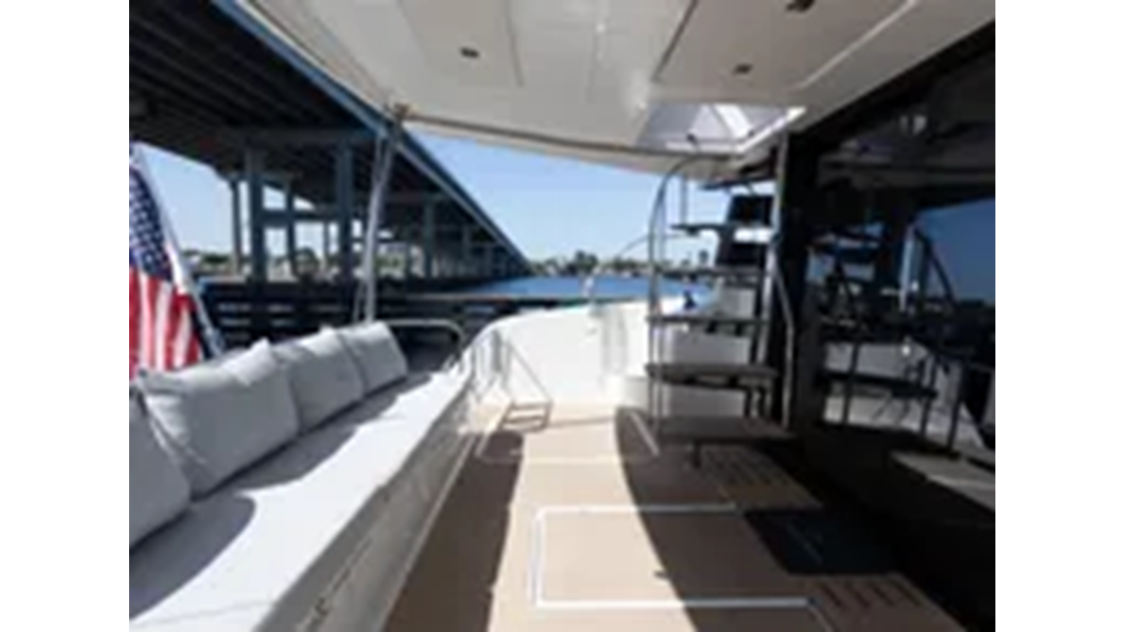 2021-fountaine-pajot-44-4ec18d