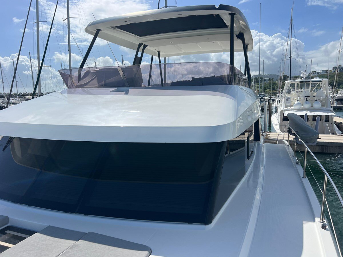 2021-fountaine-pajot-44-9f0a49