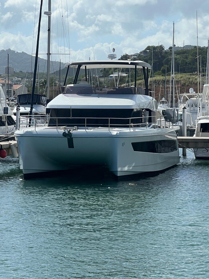 2021-fountaine-pajot-44-9f0a49