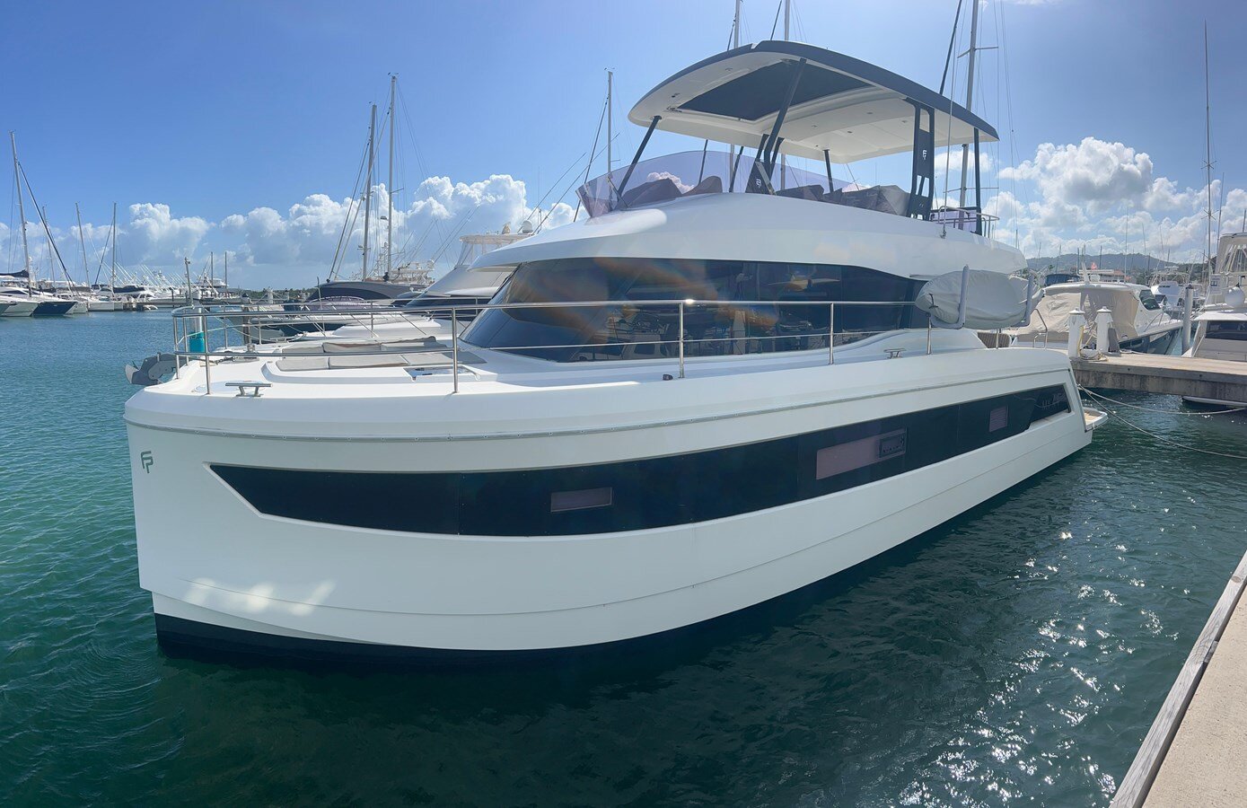 2021-fountaine-pajot-44-9f0a49