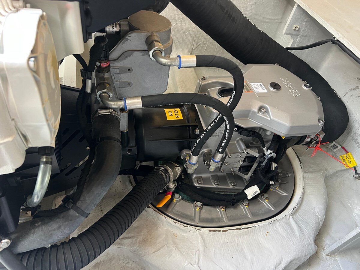 2021-fountaine-pajot-44-9f0a49