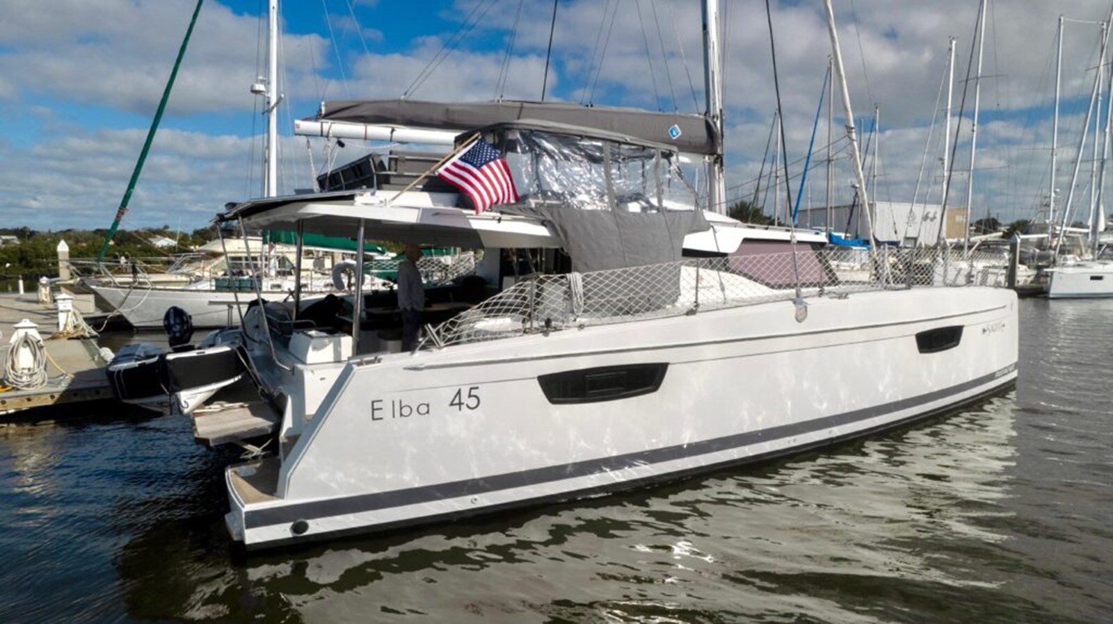 2021-fountaine-pajot-45-d2dfa4